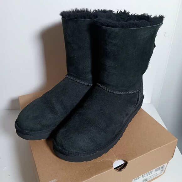 UGG Womens Bailey Bow Stripe Sheepskin Boots In Black 10 - Picture 5 of 7
